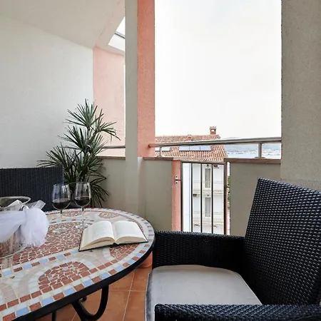 Apartman Amazing 아파트 *